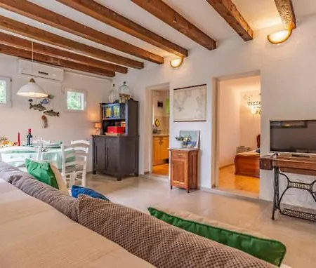 Ana Apartament *