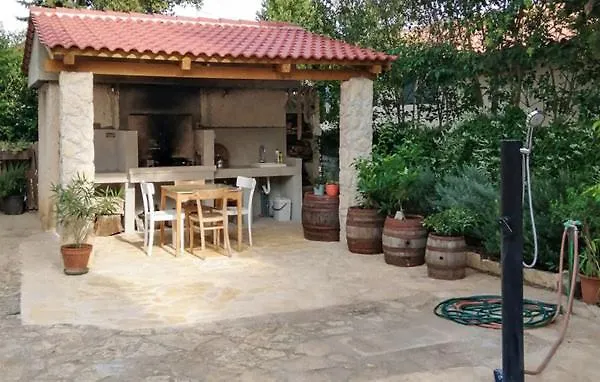 Apartment Ana Premantura